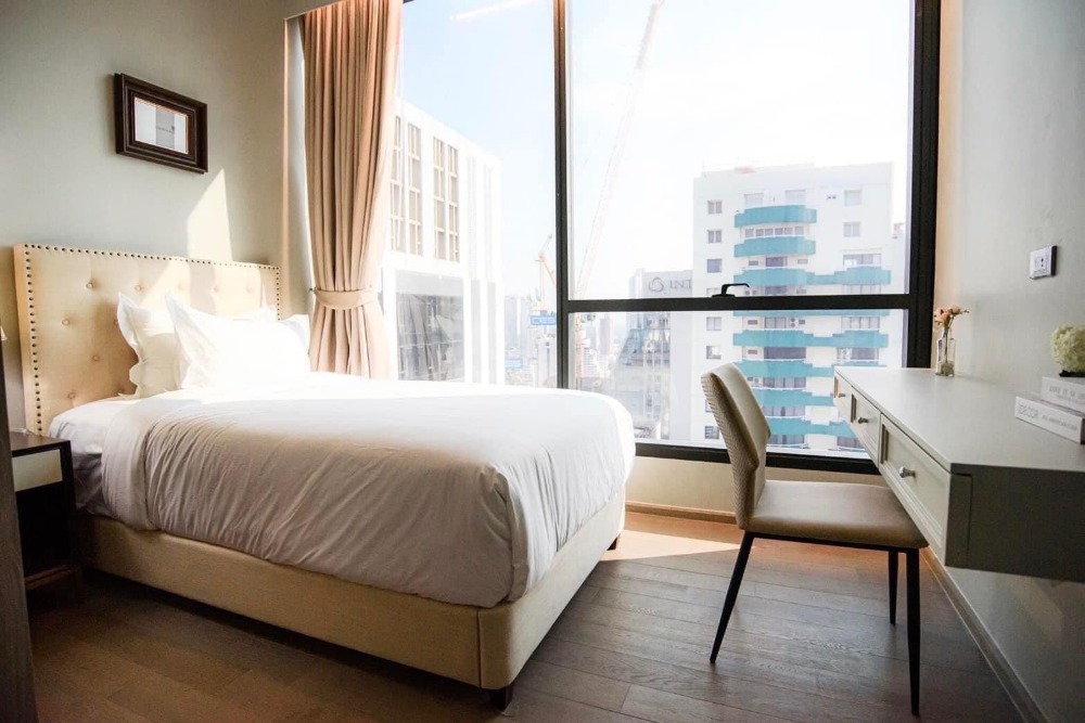 ● Luxury Penthouse ● ชั้น 35+ 134.00 ตร.ม. | 3 ห้องนอน ตกแต่งครบ | ใกล้ BTS อโศก 1 นาที, MRT สุขุมวิท 1 นาที – รูปที่ 2