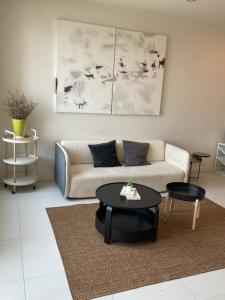 Nice view (8 MB) Pet Friendly to SELL - 1 Bed 58 Sqm) @Manhattan Chdilom, BTS Chidlom