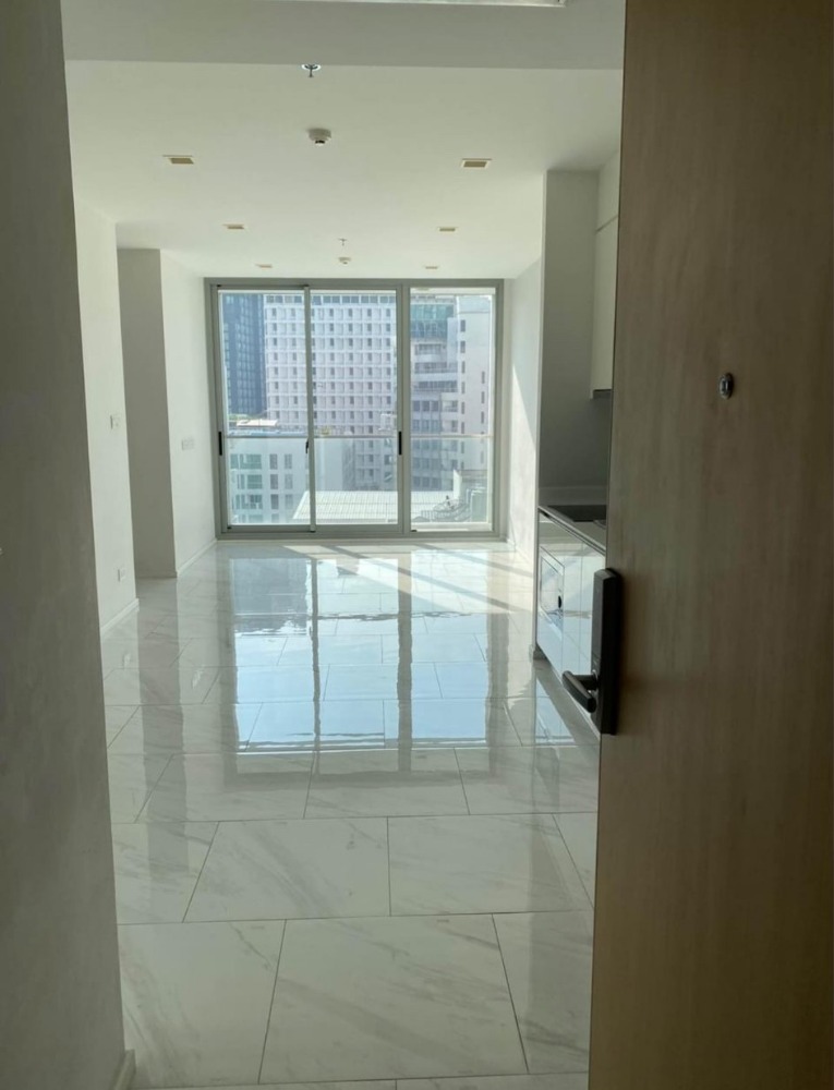 HYDE SUKHUMVIT 11 (ไฮด์ สุขุมวิท 11) | Floor 5+ 63.80 sq.m. | 2 bedrooms | Near BTS Nana Station, 5 minutes away. HYDE SUKHUMVIT 11 (ไฮด์ สุขุมวิท 11) | Floor 5+ 63.80 sq.m. | 2 bedrooms | Near BTS Nana Station, 5 minutes away.