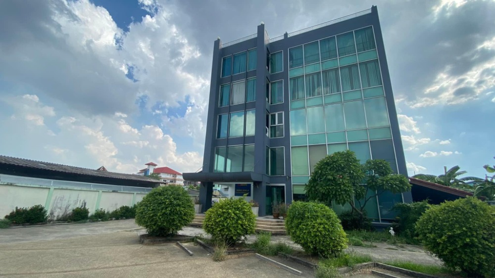 ขายอาคารสำนักงาน 5 ชั้น | 291 ตร.ว. 1,500 ตร.ม. | อยู่ซอยโพธิ์แก้วแยก 3 | สามารถเข้าออกได้หลายทาง ทั้งถนนลาดพร้าว ถนนนวมินทร์ – รูปที่ 2
