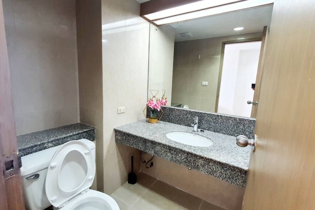 ขาย คอนโด River Heaven Charoenkrung  99 ตรม. 3 beds 2 baths 1 living 2 parking