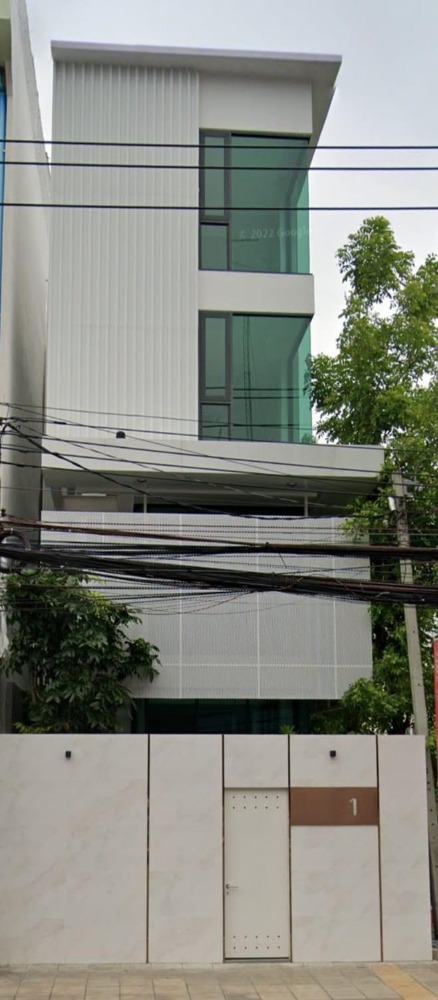 โฮมออฟฟิศพัฒนาการ 4 ชั้น สภาพใหม่ | 37.60 ตร.ว. 3 ห้องนอน | สามารถเช่าในนามบริษัทได้ | ไม่เคยเช่า ไม่เคยอยู่