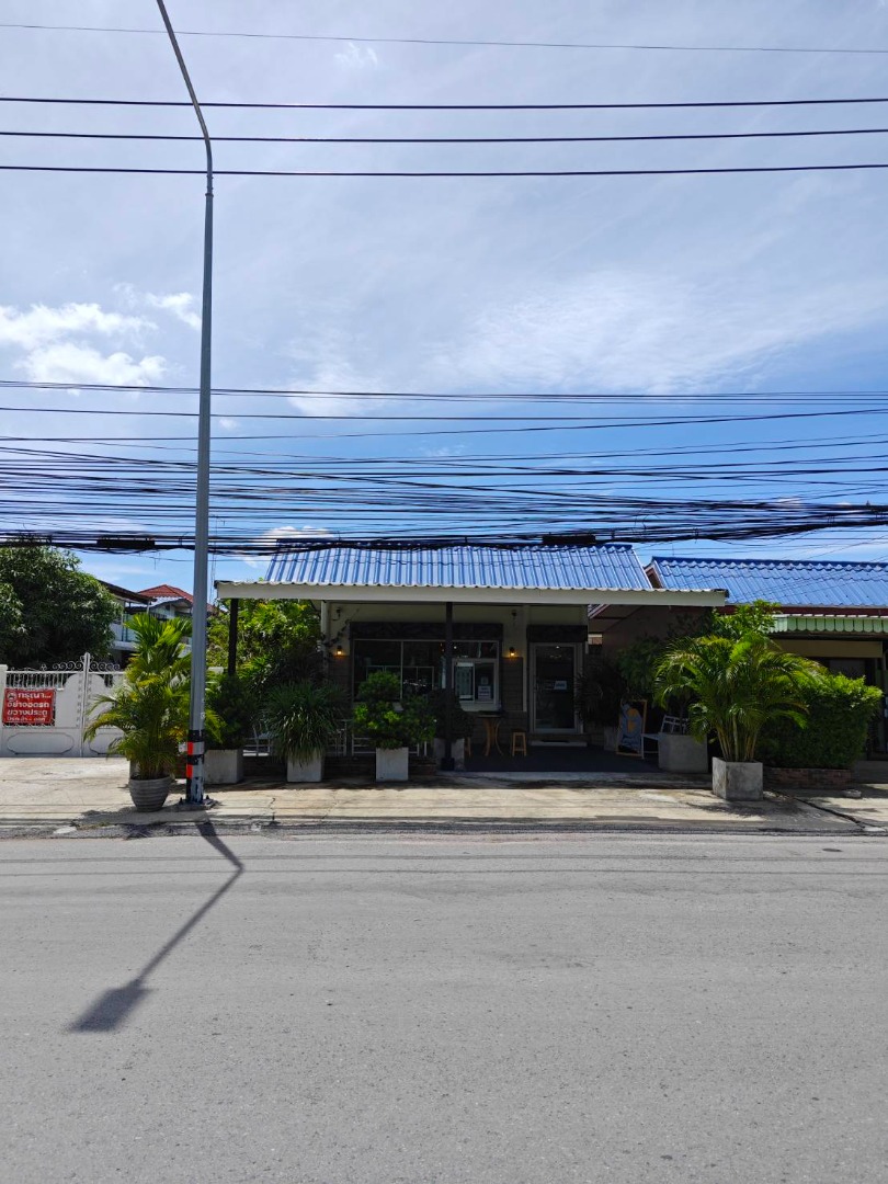 ขายที่ดิน จ.อยุธยา ที่อยู่ในเกาะเมือง ทำเลสวย ติดถนนหลัก รถวิ่งผ่านตลอด อยู่ใกล้ตลาด สถานที่ท่องเที่ยว เมืองโบราณ ศูนย์การค้า พื้นที่ 332 ตารางวา  ราคา 37.8 ล้านบาท – รูปที่ 3