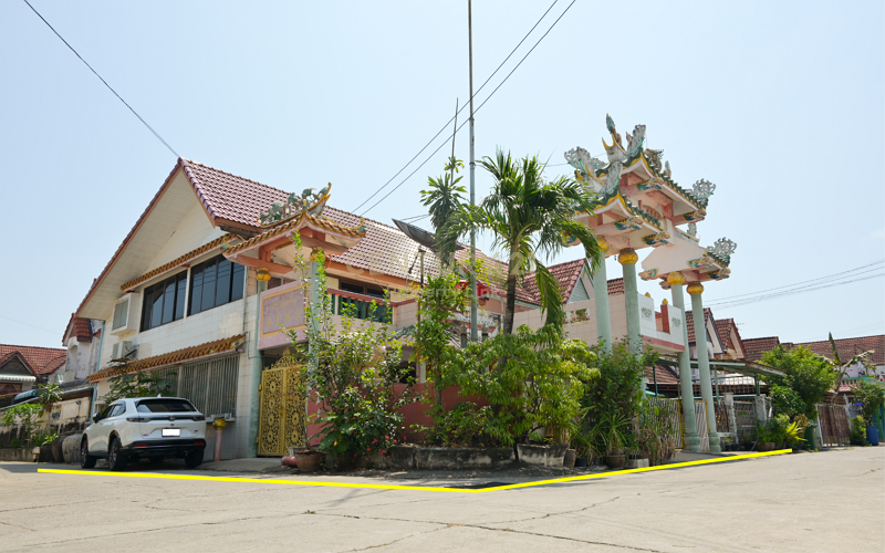 Urgent sale! 2-story townhome, corner house “Baan Warocha 2” 73 sq m., Soi Ekachai 127, Ekachai Road/42-TH-67027