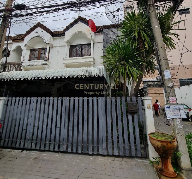 ขายทาวน์เฮ้าส์ 2 ชั้น ทำเล รัชดา-สุทธิสาร ใกล้ MRT/50-TH-66008 ขายทาวน์เฮ้าส์ 2 ชั้น ทำเล รัชดา-สุทธิสาร ใกล้ MRT/50-TH-66008