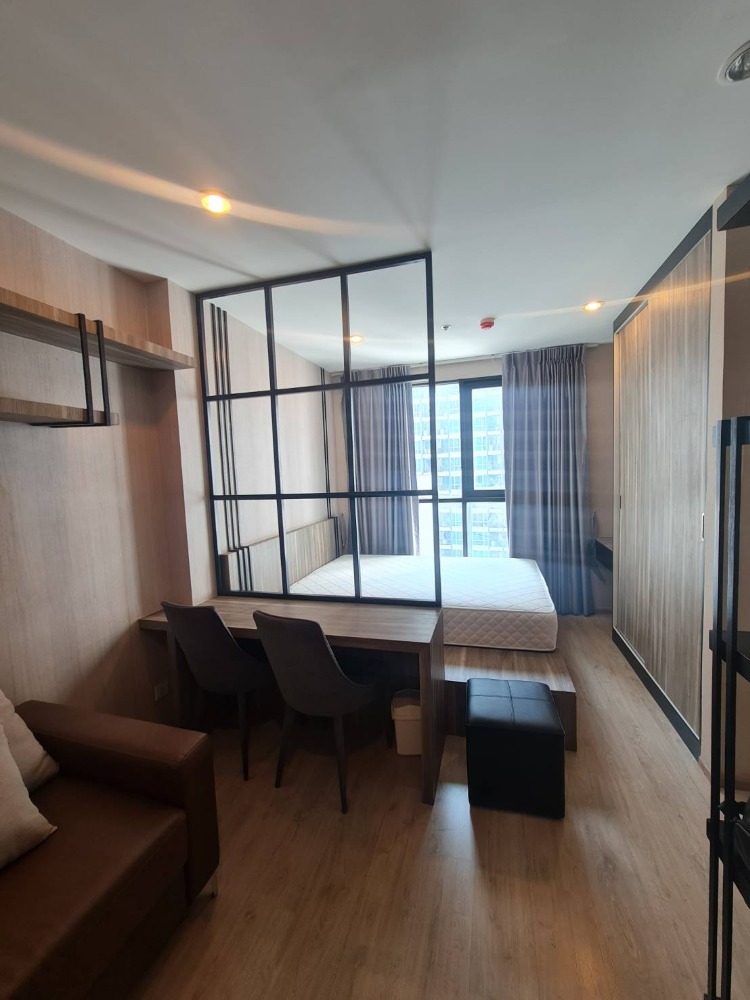 For sale: Ideo Q chula samyan, Studio room (own room, never rented out), if interested contact 065-464-9497