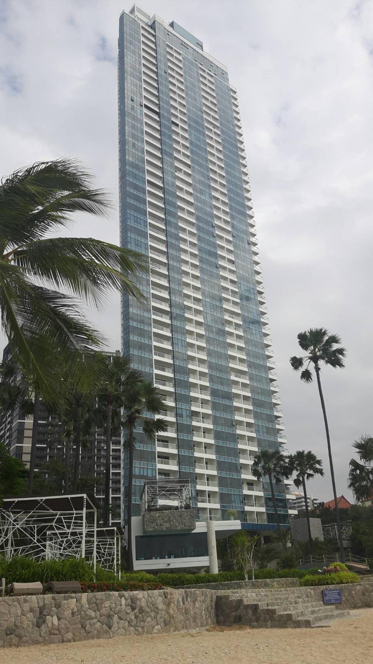 ให้เช่าคอนโดหรู ริมหาด The Palm Wongamat Pattaya 2นอน 2น้ำ  ชั้น18  100 ตร.ม. + เฟอร์นิเจอร์ วิวทะเล พัทยาเหนือ 