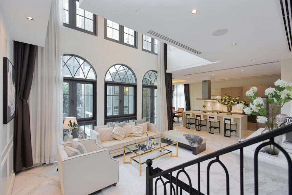 🌟For Rental The Boulevard  Ekkamai .The Ultimate Luxury Design House 3 storeys 4 bedrooms/ 5 bathrooms.Located at in Ekkamai 22. House Designed by Hirsch Bedner. 🔑Rental Fee 450,000 THB/ Month – รูปที่ 3