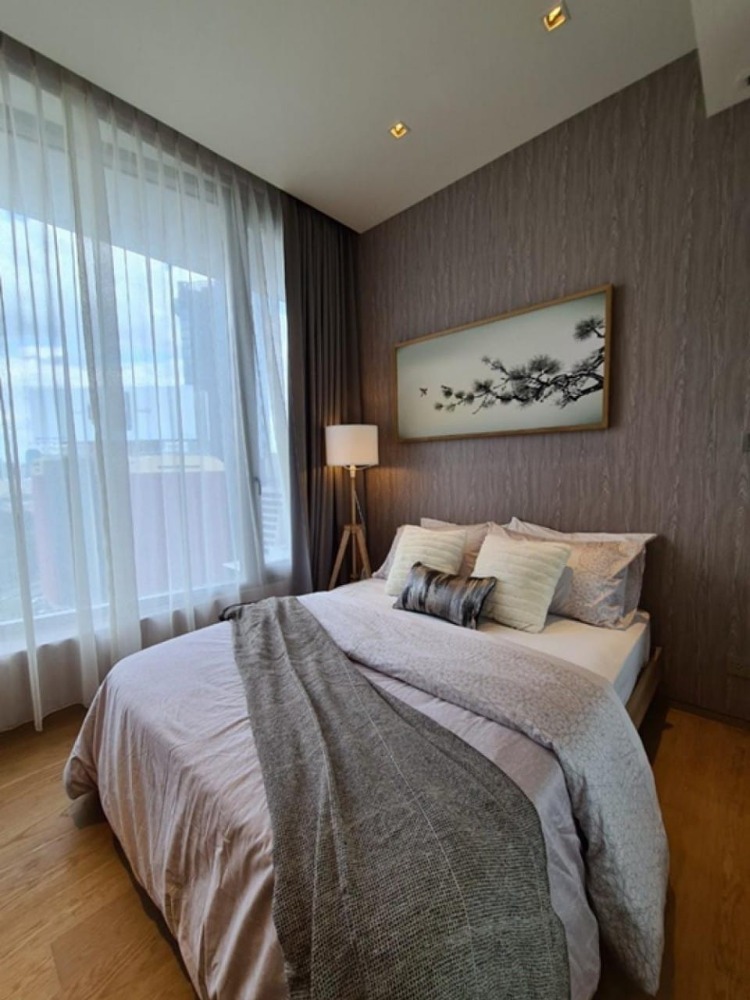S-SLD102  Saladaeng One, 12th floor, Lumpini Park view, 113.2 sq m., 2 bedrooms, 2 bathrooms, 46.5 million. 064-959-8900