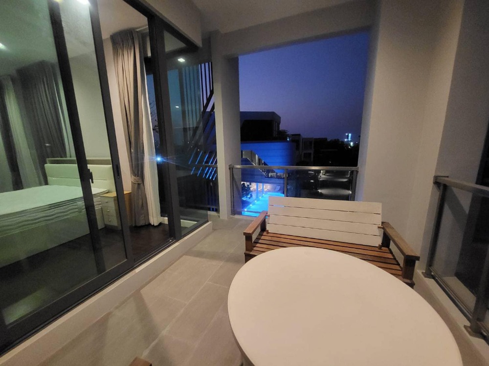 ให้เช่า The Gentry พัฒนาการ 2 วิลล่าหรูโครงการใหม่ บ้านใกล้ clubhouse  วิวสระว่ายน้ำ – รูปที่ 4