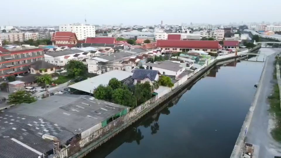 ขาย ที่ดิน ลาดพร้าววังหิน  ลาดพร้าว  กรุงเทพ ติดคลองลาดพร้าว 874 ตรว – รูปที่ 3