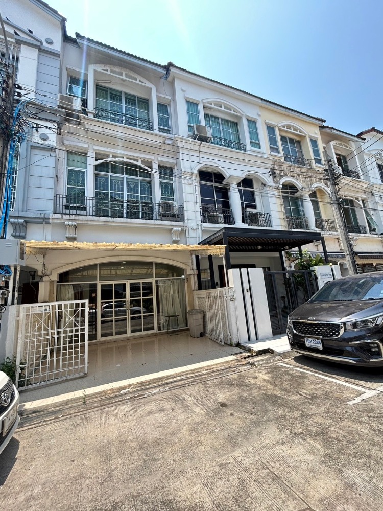ขายด่วนบ้านกลางเมืองรัชดา-ลาดพร้าว แอร์เฟอร์นิเจอร์บางส่วน มี3นอน3น้ำ1ห้องทำงาน ราคาขาย10,000,000บาทโอน50/50 ขายด่วนบ้านกลางเมืองรัชดา-ลาดพร้าว แอร์เฟอร์นิเจอร์บางส่วน มี3นอน3น้ำ1ห้องทำงาน ราคาขาย10,000,000บาทโอน50/50