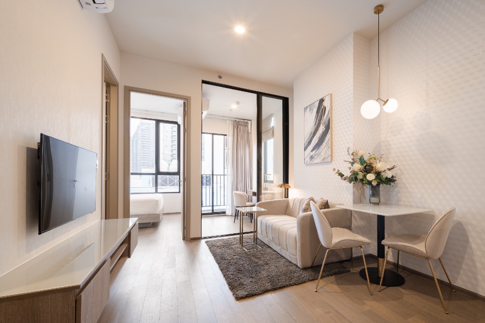 🔥ห้องว่างพร้อมเข้าอยู่🔥ให้เช่าคอนโด พาร์ค ออริจิ้น พญาไท 1 Bedroom Plus 33 ตรม. ใกล้ BTS พญาไท เพียง 300 เมตร ห้องใหม่ เพดานสูง แต่งสวย เฟอร์ครบ ฟรี WI-FI 🔥ห้องว่างพร้อมเข้าอยู่🔥ให้เช่าคอนโด พาร์ค ออริจิ้น พญาไท 1 Bedroom Plus 33 ตรม. ใกล้ BTS พญาไท เพียง 300 เมตร ห้องใหม่ เพดานสูง แต่งสวย เฟอร์ครบ ฟรี WI-FI