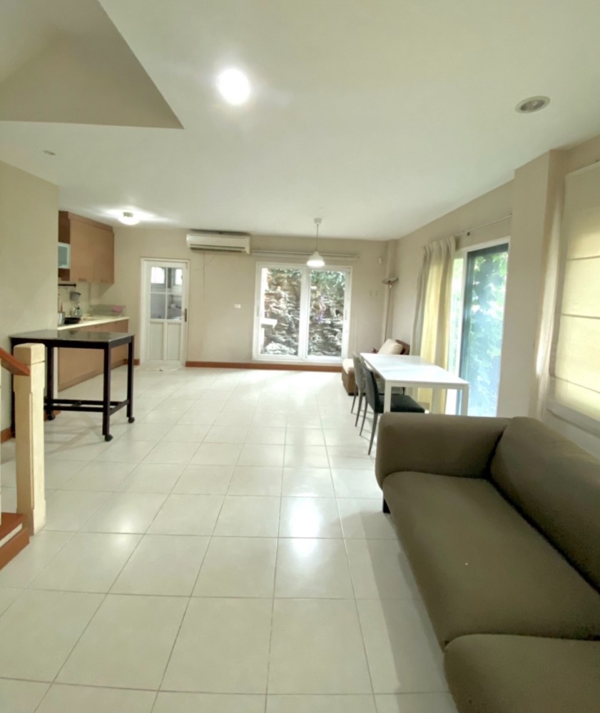 ทาวน์โฮม คาซ่า ซิตี้ ลาดพร้าว / 3 ห้องนอน (ขายพร้อมผู้เช่า), Casa City Ladprao / Townhome 3 Bedrooms (SALE WITH TENANT) TPM146