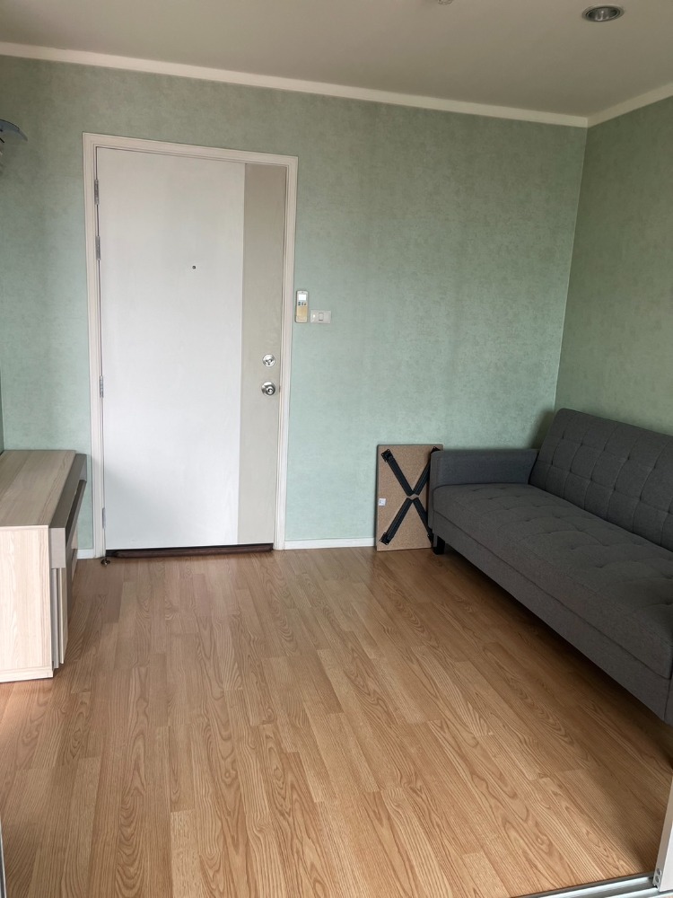 Sale!! New condition, Condo Lumpini Prachachuen - Phong Phet 2, near MRT Bang Sue, near The Mall Ngam Wongwan. Fully decorated and ready to move in Sale!! New condition, Condo Lumpini Prachachuen - Phong Phet 2, near MRT Bang Sue, near The Mall Ngam Wongwan. Fully decorated and ready to move in