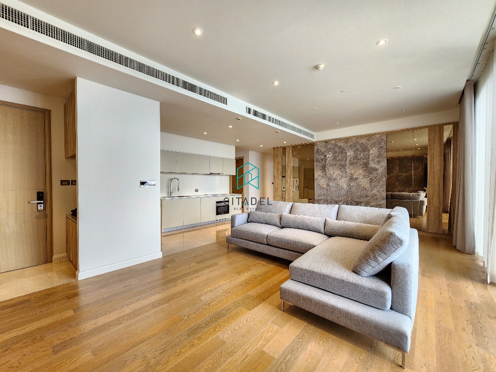 Luxurious High Floor 3 Beds Condo for Rent!