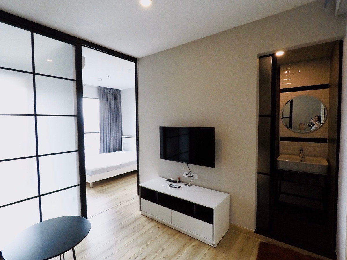 Rooms for rent very quickly, Brix Condo. If interested, contact Line: 0889656914. Hurry and say hello.