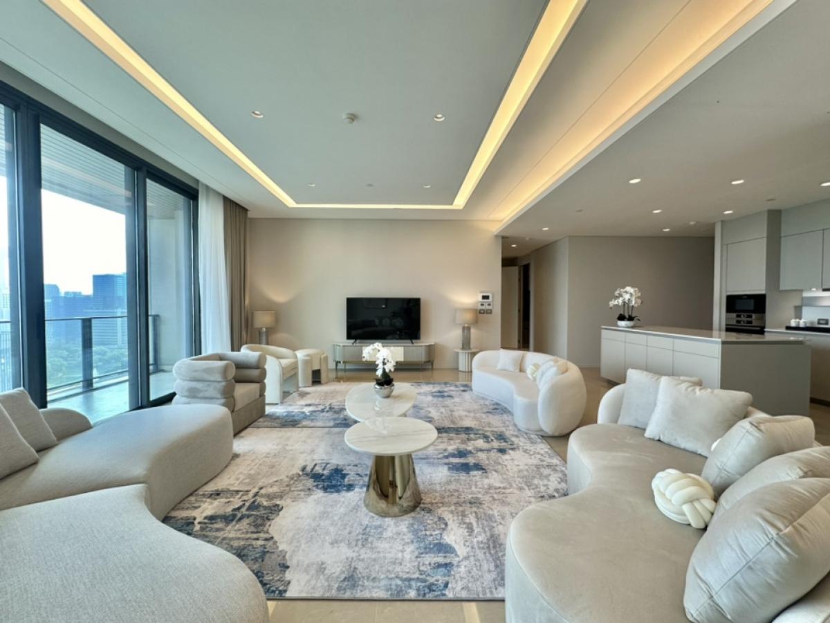 Rental : The Residences At Sindhorn Kempinski Hotel Bangkok , 5 Bed 7 Bath 1 Maid's room , 360 Sq.m , 21 Floor