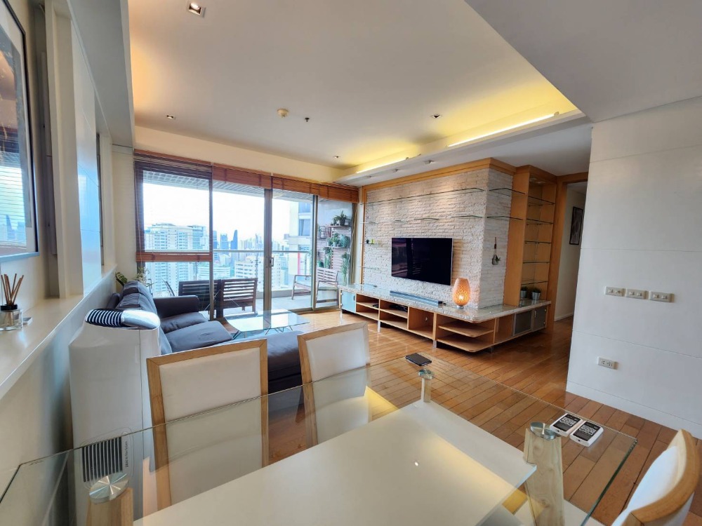 HOT DEAL ( 17.9 MB) - SELL 🐈🦮 Pet Friendly @BTS Asoke - 2 Bed 2 Bath - 110 Sqm HOT DEAL ( 17.9 MB) - SELL 🐈🦮 Pet Friendly @BTS Asoke - 2 Bed 2 Bath - 110 Sqm