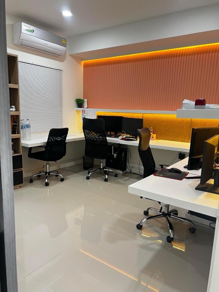 #For rent: Premium luxury townhome, beautifully decorated, extremely luxurious style, Pleno Ramintra-Chatuchot, Pleno Ramintra-Chatuchot, has 3 bedrooms, 2 bathrooms, rent 18,500 baht/month. #Close to fashion in 5 minutes #Near the Pink BTS Ramintra Stati – รูปที่ 4