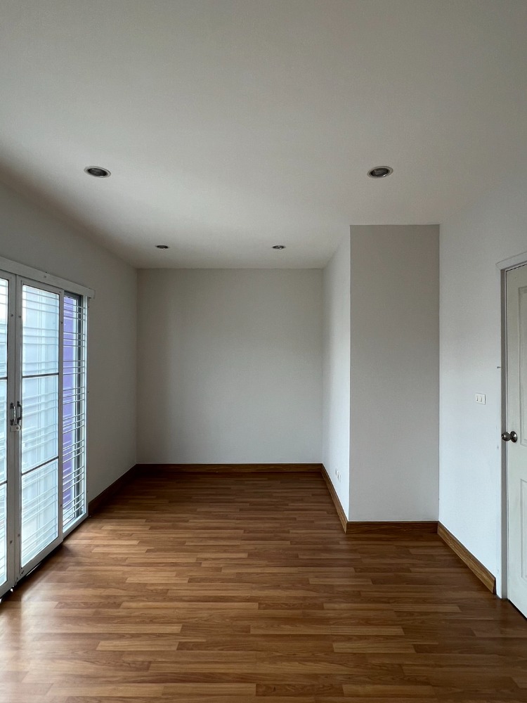 P-2521 ขายด่วน ! พฤกษาทาวน์ เน็กซ์ อ่อนนุช-พระราม 9 พร้อมอยู่ ใกล้ APL บ้านทับช้าง