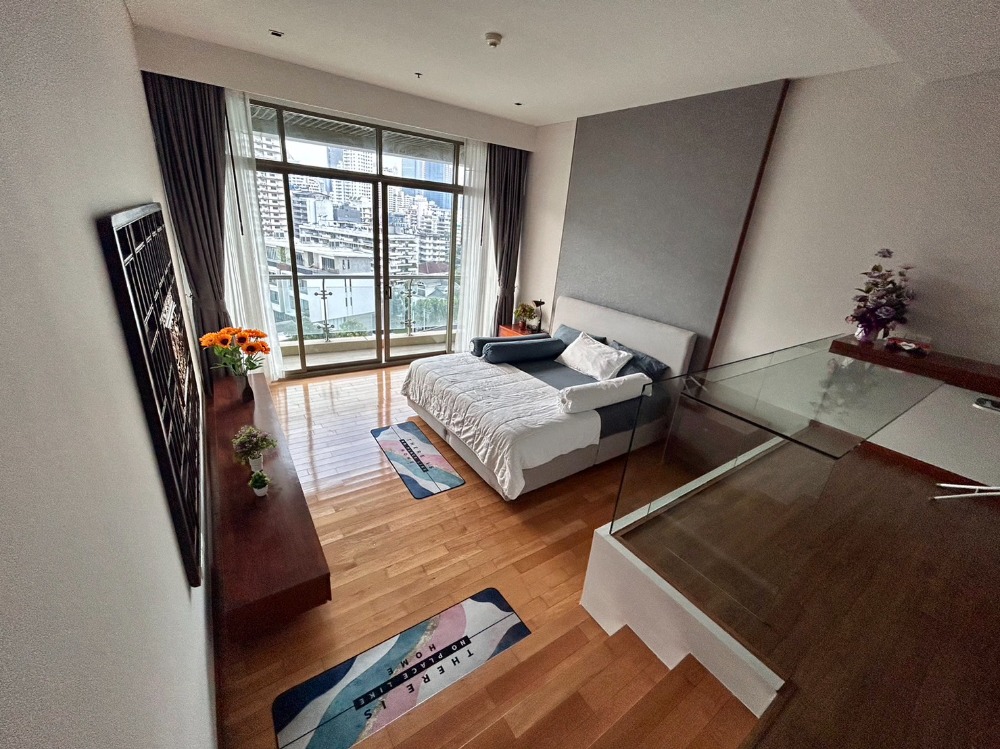 Pet Friendly - SELL 2 Bed 150 Sqm @BTS Asoke ( Nice Park View) 27,500,000 THB Negotiable Pet Friendly - SELL 2 Bed 150 Sqm @BTS Asoke ( Nice Park View) 27,500,000 THB Negotiable
