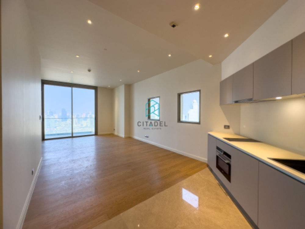 Magnolias Waterfront Residences - Spacious 1 Bed Condo for Sale!