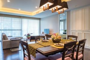 ✨Apartment for rent ✨Soi Ruamrudee, close to Redemptorist Church / Benjakiti Forest Park-Lumpini Park, only 440 meters.