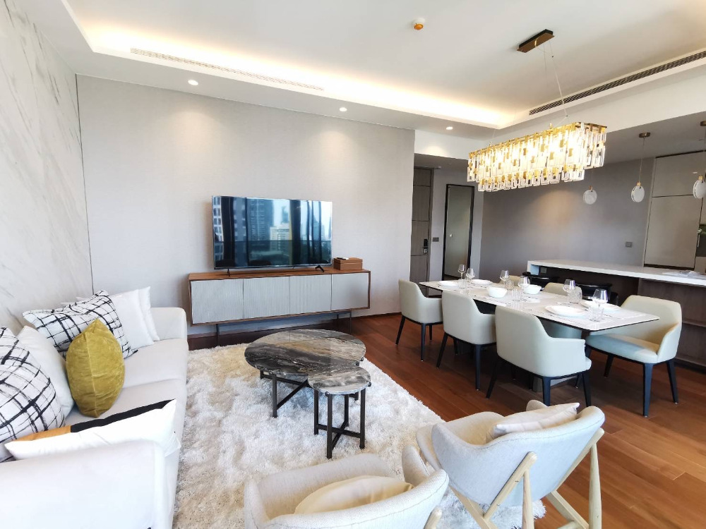 The Estelle Sukhumvut 26: 3bed 3bath 161.58 sqm. 210,000/mth Am: 0656199198 The Estelle Sukhumvut 26: 3bed 3bath 161.58 sqm. 210,000/mth Am: 0656199198