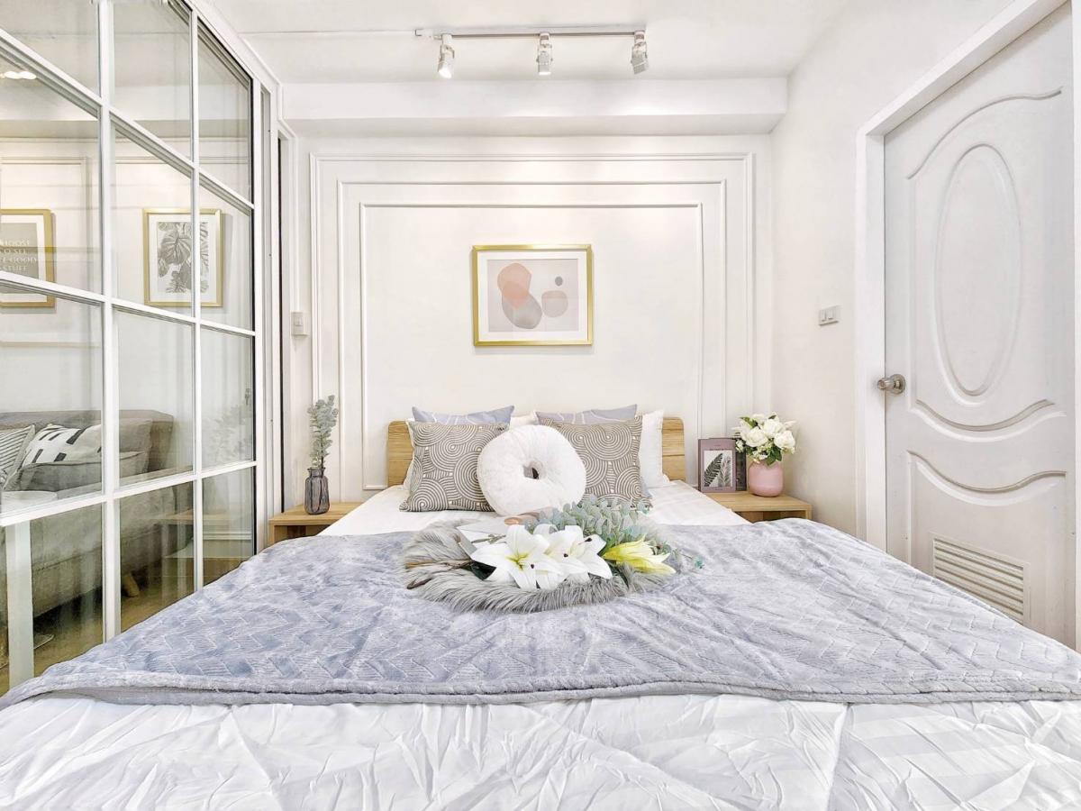📍📍คอนโดพร้อมอยู่ ✨️จัดเต็มด้วยเฟอร์นิเจอร์และเครื่องใช้ไฟฟ้า✨️ทำเลรัชดา ใกล้ถนนใหญ่ ใกล้รถไฟฟ้า ใกล้ทางด่วน