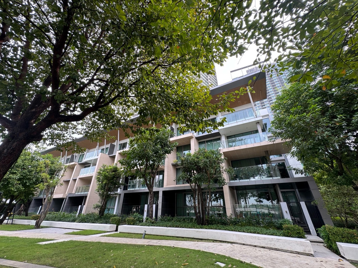 The wants to sell 1 bedroom, 36th floor, river view, cute price only 7.5 mb. The wants to sell 1 bedroom, 36th floor, river view, cute price only 7.5 mb.