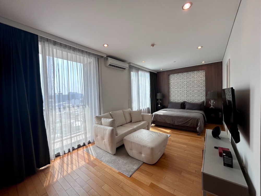 SELL 22 MB Negotiable - Pet Friendly (3 Bed 135 Sqm) @BTS Asoke
