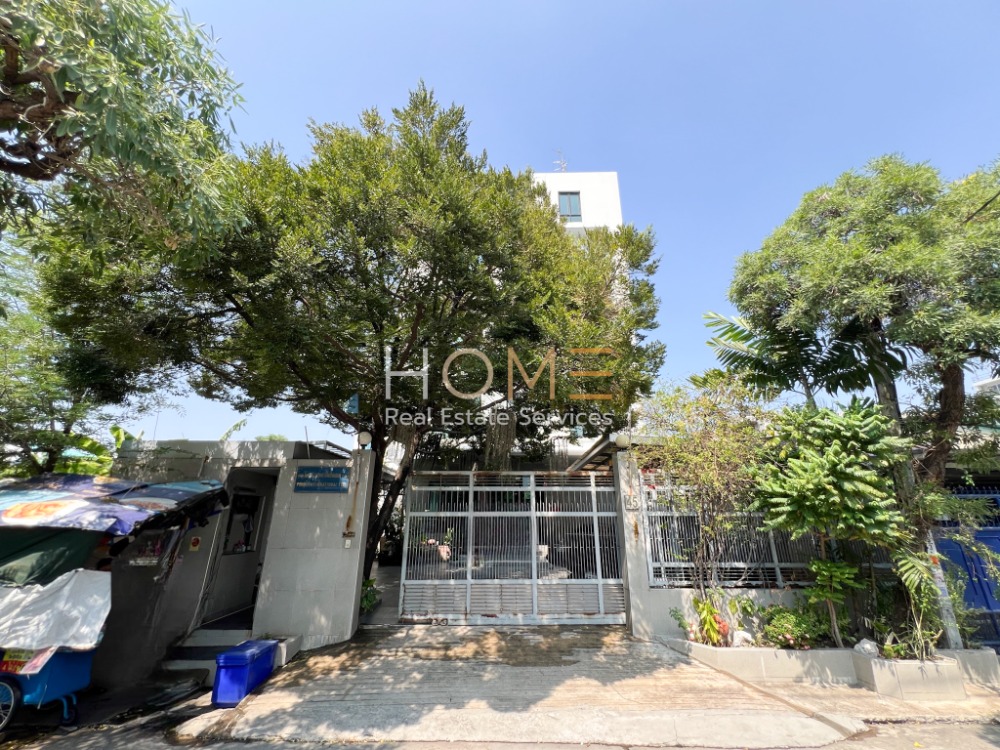 Very good condition, good materials used throughout the building ✨ Office building Soi Wachiratham Sathit 16 Sukhumvit 101/1 / 5 Storey (FOR SALE) PUY316
