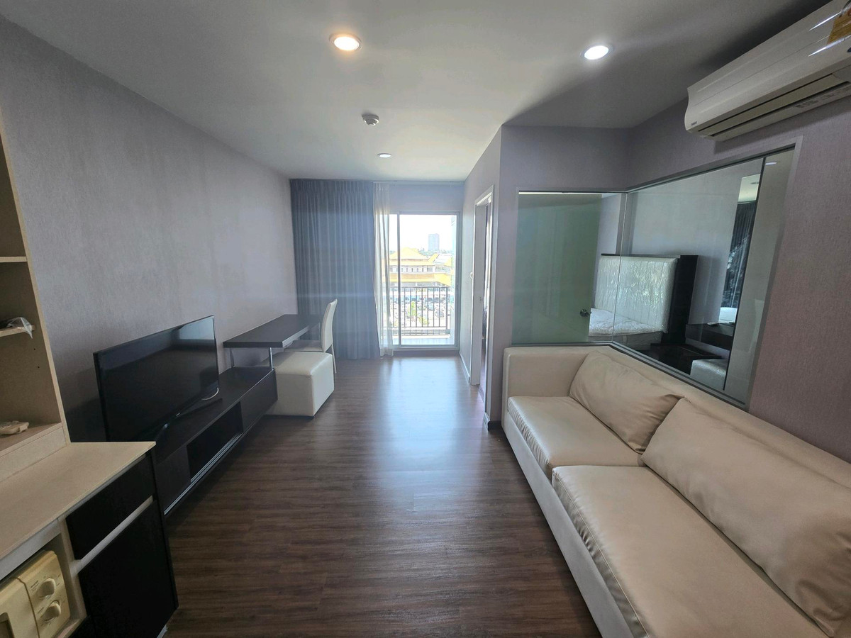Condo for rent Hallmark Chaeng Wattana (Soi Chaeng Watthana - Pak Kred 17), opposite Central Chaengwattana 1 bedroom, 1 bathroom, 1 living room + kitchen, 2nd floor, Building A, pool view, size 34.42 square meters Condo for rent Hallmark Chaeng Wattana (Soi Chaeng Watthana - Pak Kred 17), opposite Central Chaengwattana 1 bedroom, 1 bathroom, 1 living room + kitchen, 2nd floor, Building A, pool view, size 34.42 square meters