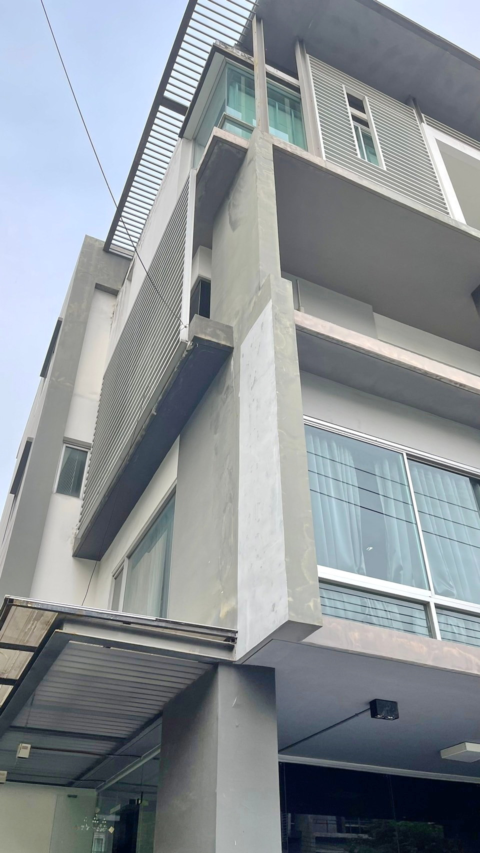 HK0146😊 For RENT Home Office for rent, Home Office 4 floors, 4 bedrooms, Mengjai. Mengjai🔔House area: 50.00 sq m.🔔Usable area: 320.00 sq m.💲Rent: 90,000฿📞O99-5919653,O65-9423251✅LineID:@sureresidence