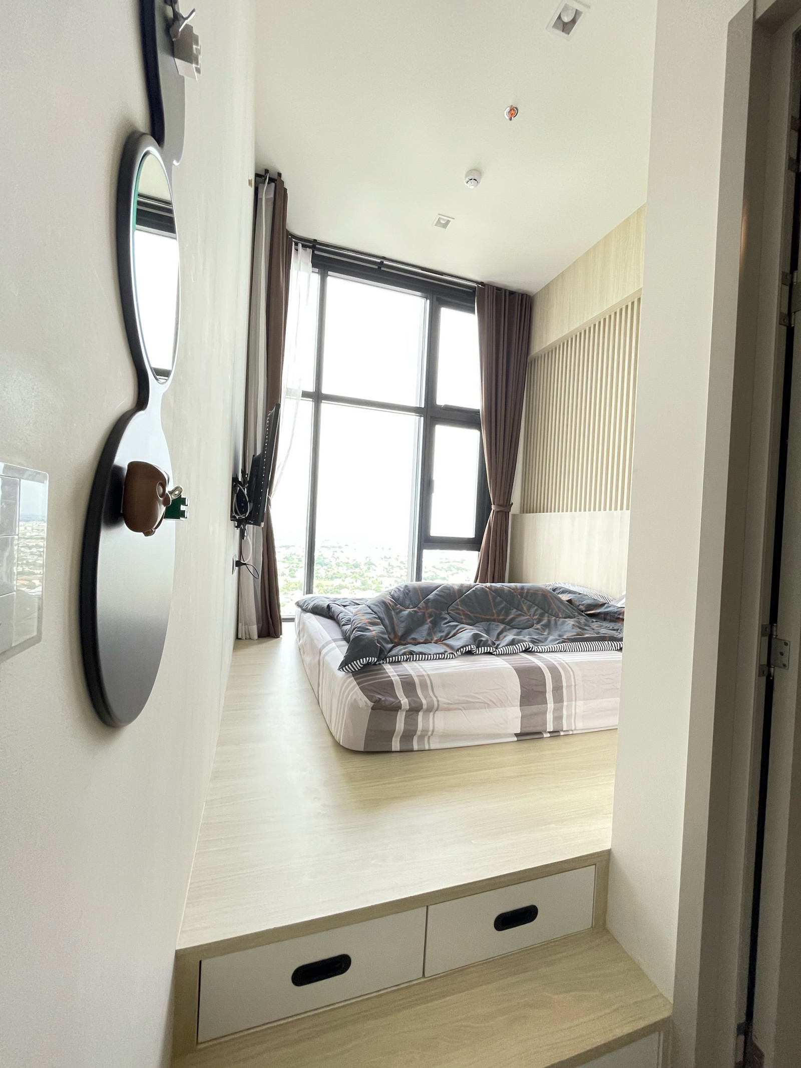 ว่าง 1 August ให้เช่าคอนโด สุขุมวิท สไตล์Loft เพดานสูง 1 bed + ชั้นลอย ใกล้BTS เพียง 300 เมตร ว่าง 1 August ให้เช่าคอนโด สุขุมวิท สไตล์Loft เพดานสูง 1 bed + ชั้นลอย ใกล้BTS เพียง 300 เมตร