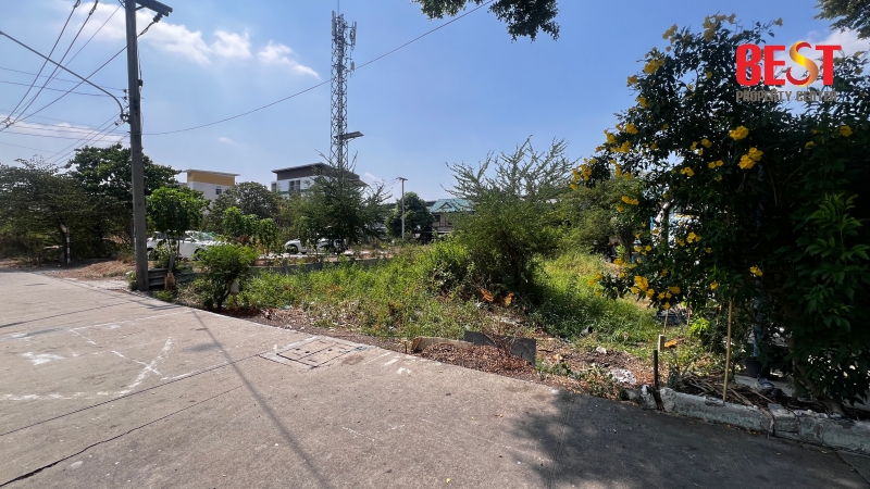 Empty land for sale in Lak Hok, Mueang Pathum, near the BTS station, Soi Charoenphon, beautiful and cheap, suitable for building a house and apartment. – รูปที่ 4