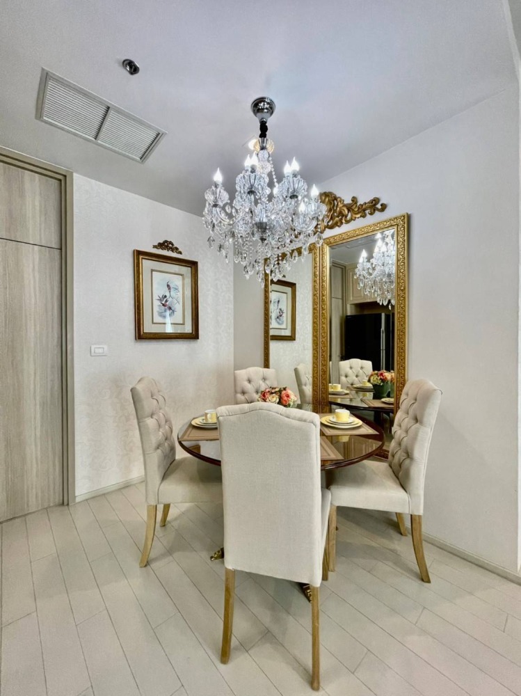 ♦ Nice Decoration ♦ ตึก C ชั้น 10+ Type B09| 80.12 ตร.ม. 2 ห้องนอน | คอนโดมี Skywalk เชื่อมเข้า BTS เพลินจิต, Central Embassy – รูปที่ 2