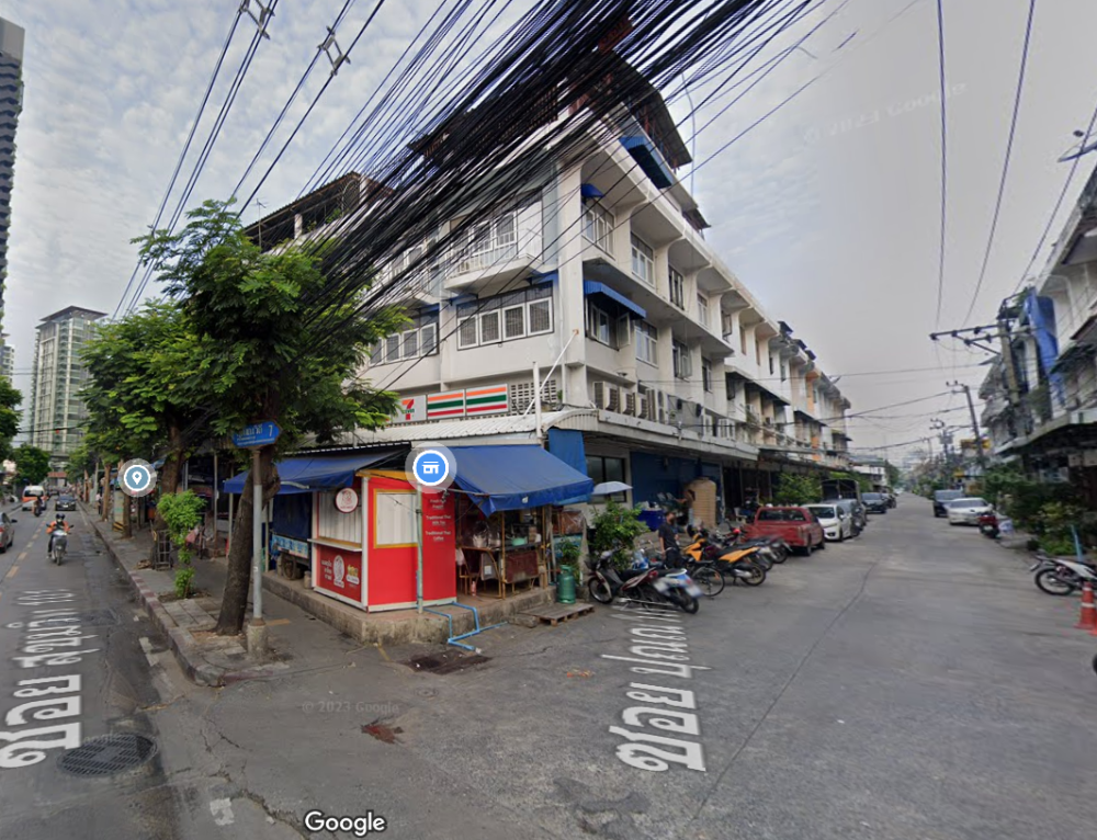 ทาวน์เฮ้าส์ เพียง 300 เมตรถึงบีทีเอสปุณณวิถี พร้อมผู้เช่า