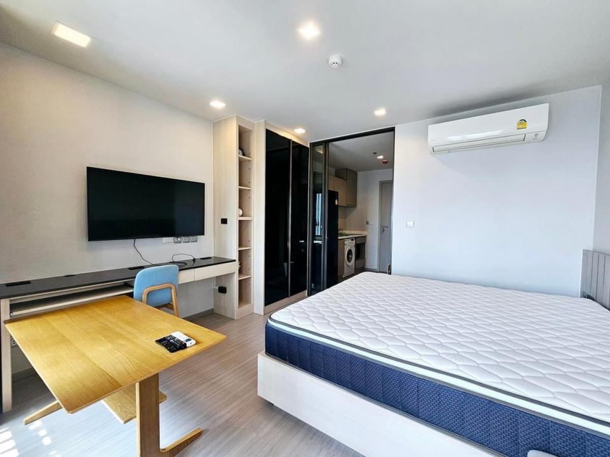 For Rent 📍Studio 🛁 Life ladprao  Type studio SIZE 28 SQMPRICE 16,000 THB📍1 Year Contract📍2 months deposit 1 month advanceMORE INFORMATIONS & APPOINTMENT☏ contact BoatCall/Line: 063-939-9665Line id Boatpropertycondohttps://line.me/t – รูปที่ 2