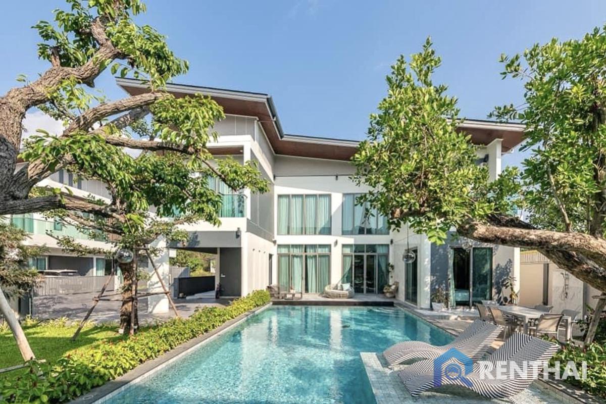 Ready to move in! Luxury pool villa nearby Mabprachan lake Ready to move in! Luxury pool villa nearby Mabprachan lake