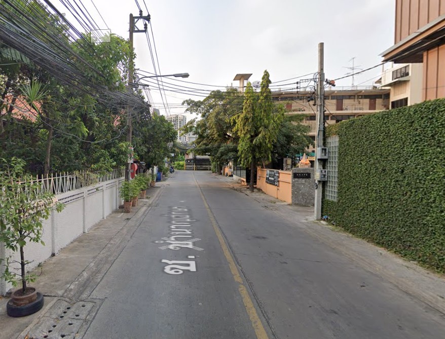 Beautiful land for sale with buildings, area 229 sq w., potential location, Phahonyothin Soi 9, land size this size is very hard to find, near Ari, Pradipat, Phaya Thai. – รูปที่ 2