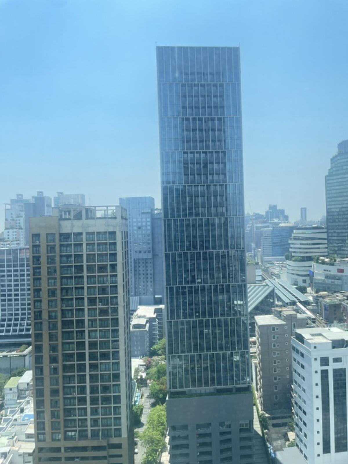 Sale luxury condo sukhumvit 28 near Bts prompong near Emquatier Emporium benjasiri park 69 sqm fully furnished Sale luxury condo sukhumvit 28 near Bts prompong near Emquatier Emporium benjasiri park 69 sqm fully furnished