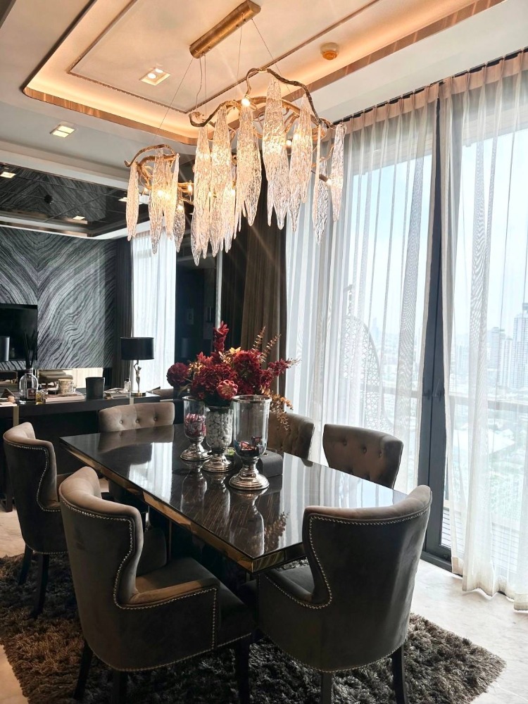 ♦ Luxury style ♦ ชั้น 25+ 125 ตร.ม. 2 ห้องนอน | คอนโดใกล้ เจ อเวนิว ทองหล่อ 2 นาที, BTS ทองหล่อ 5 นาที, ดองกิ มอลล์ 7 นาที – รูปที่ 2