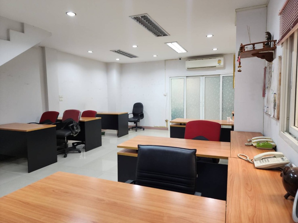 ขายทาวน์โฮม 3 ชั้น หลังมุมซอยพหลโยธิน 73 มบ โฮมอินทาวน์ – รูปที่ 2