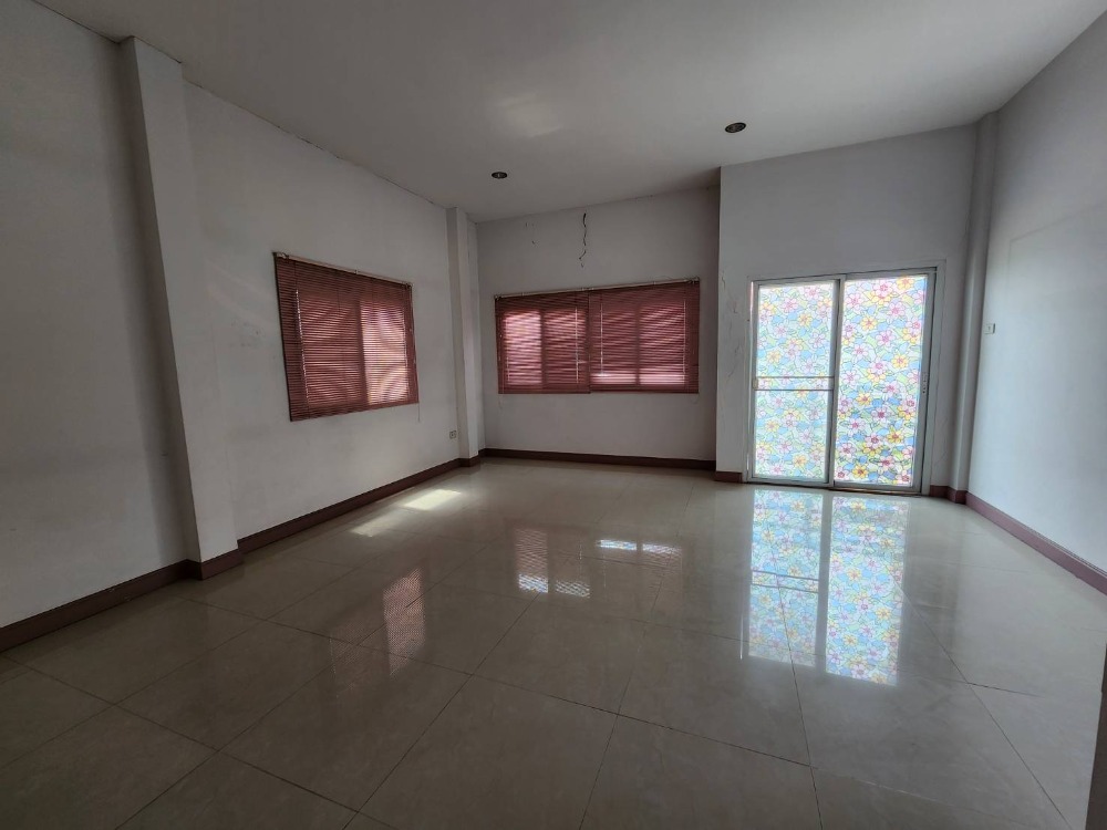 ขายทาวน์โฮม 3 ชั้น หลังมุมซอยพหลโยธิน 73 มบ โฮมอินทาวน์ – รูปที่ 4