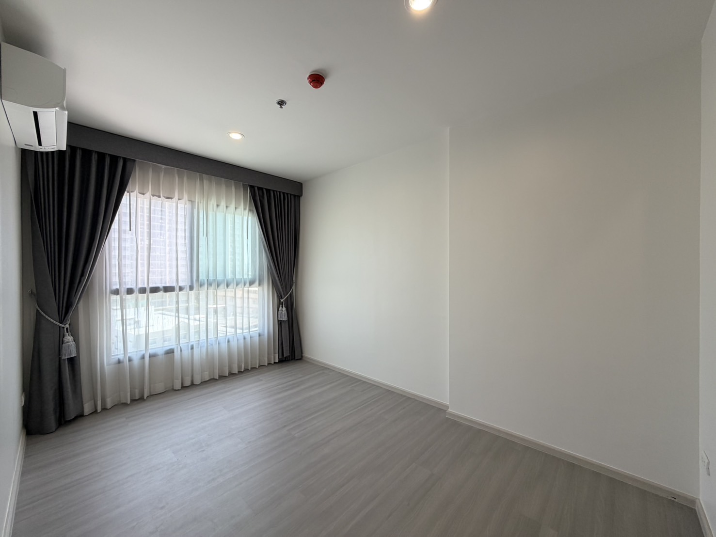 For sale/rent parkland charan pinklao - 1 bed plus, closed kitchen type. For sale/rent parkland charan pinklao - 1 bed plus, closed kitchen type.