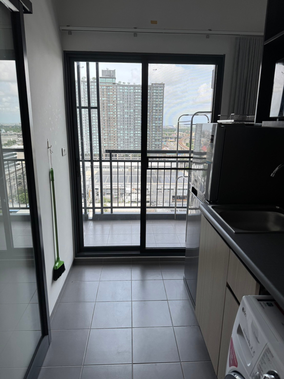 ราคาพิเศษ ด่วนต้องการ ขายห้อง ไอดีโอ สุขุมวิท 115 Ideo Sukhumvit 115 1 ห้องนอน 1.99 ราคาพิเศษ ด่วนต้องการ ขายห้อง ไอดีโอ สุขุมวิท 115 Ideo Sukhumvit 115 1 ห้องนอน 1.99