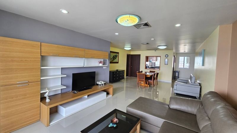 Sea view suite for sale, large room with furniture, Rama Harbor Condo - Sriracha – รูปที่ 2