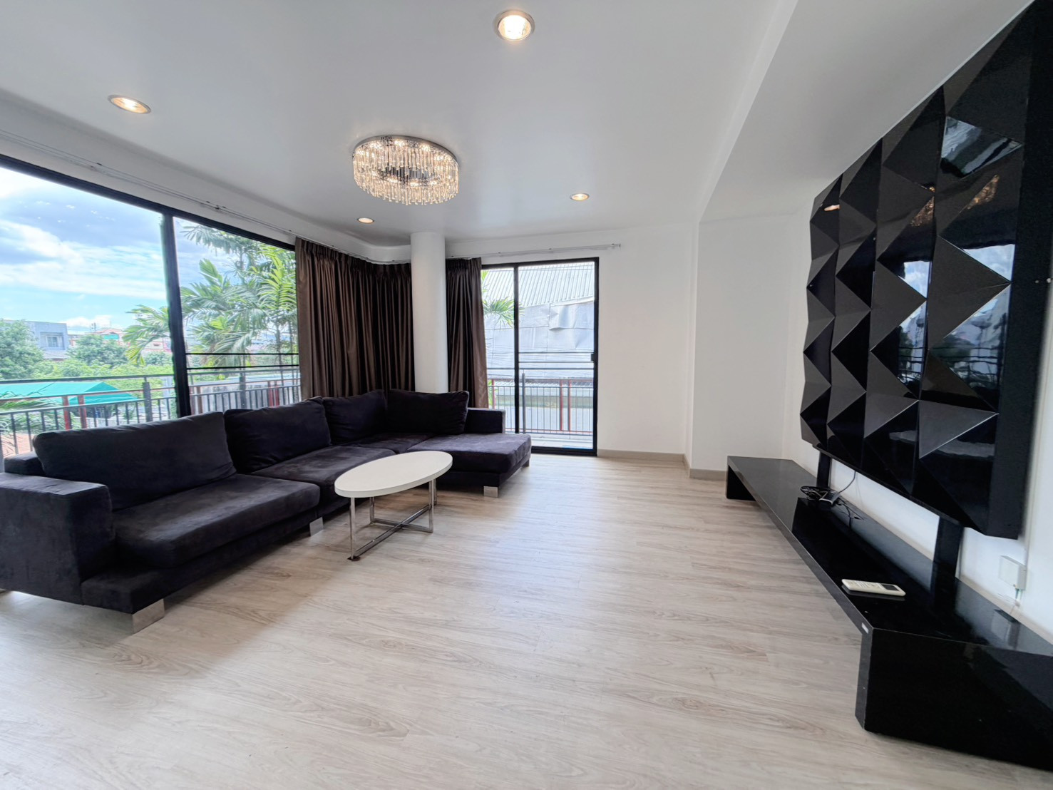 SALE !! Condo Amanta Ratchada, MRT Thailand Cultural Centre, 2 Beds, Tower 2, Floor 2, Area 122 sq.m., Sale 9.9MB (Corner room) SALE !! Condo Amanta Ratchada, MRT Thailand Cultural Centre, 2 Beds, Tower 2, Floor 2, Area 122 sq.m., Sale 9.9MB (Corner room)